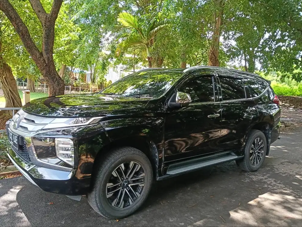 jual velg + ban pajero ring 18... eks ban serep belum pernah turun...t