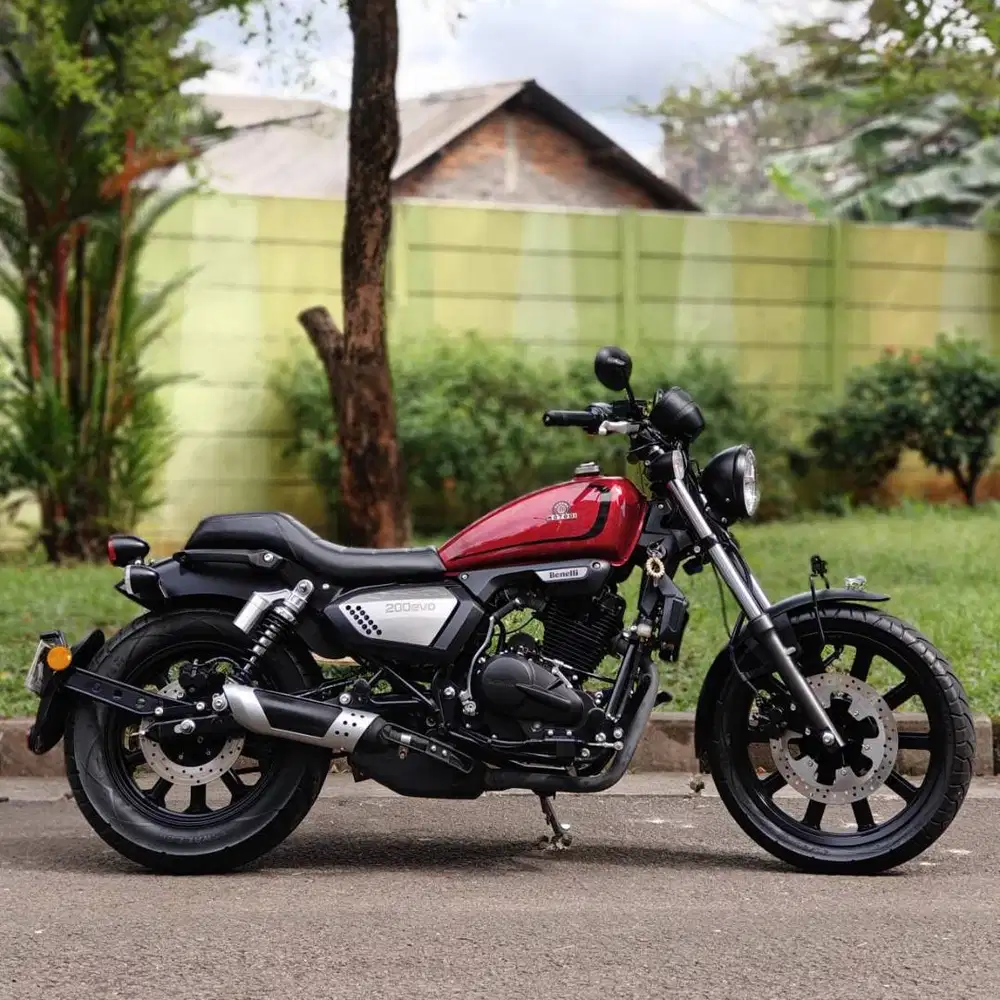 BENELLI MOTOBI 200 EVO MERAH 2023 KM 2K PAJAK PANJANG NO MINUS