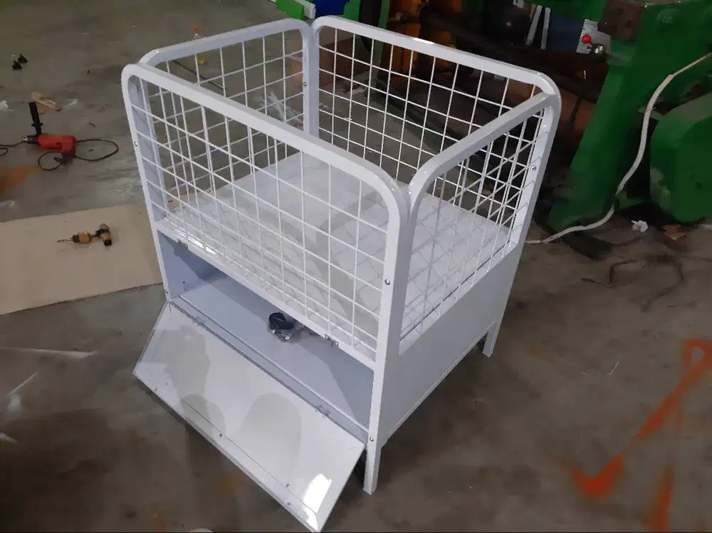 BOX OBRAL BAHAN PLAT BESI BEBAS CUSTOM HARGA MURAH MERIAH
