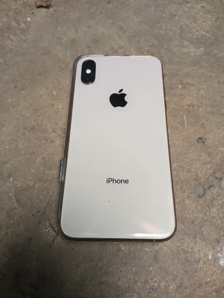 iPhone xs inter 64gb