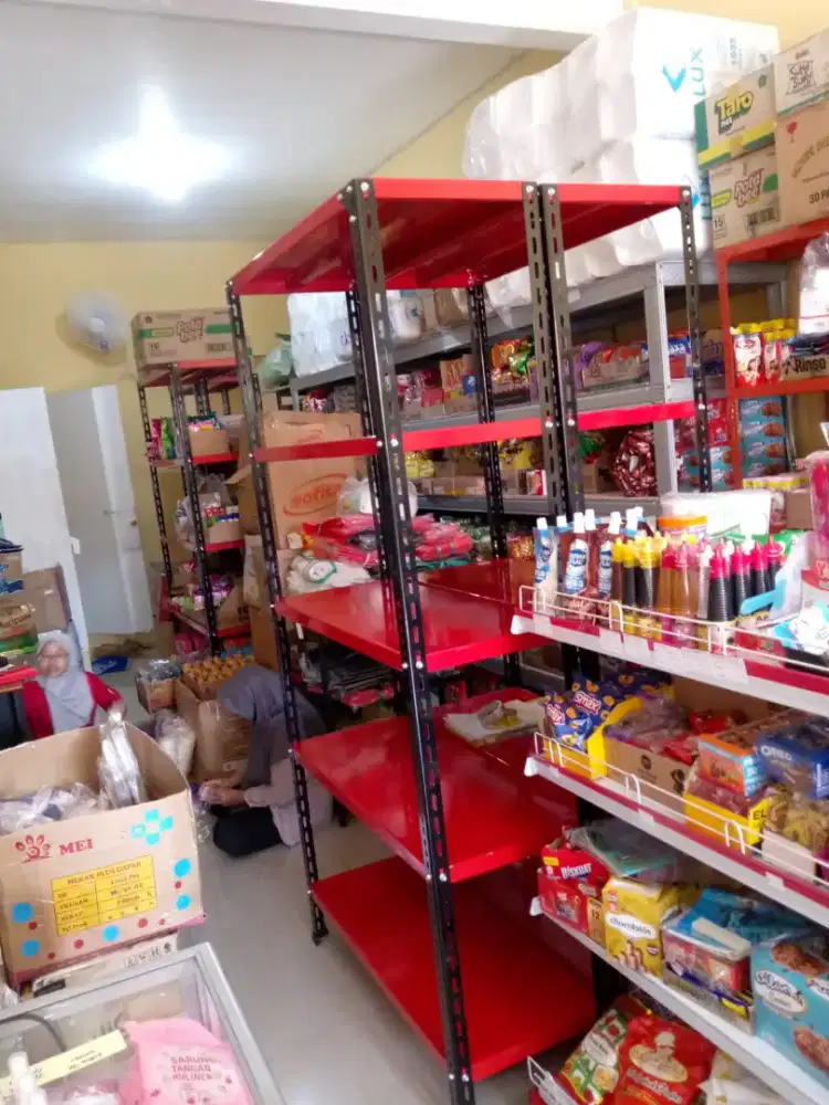 Rak besi rak gudang 5level