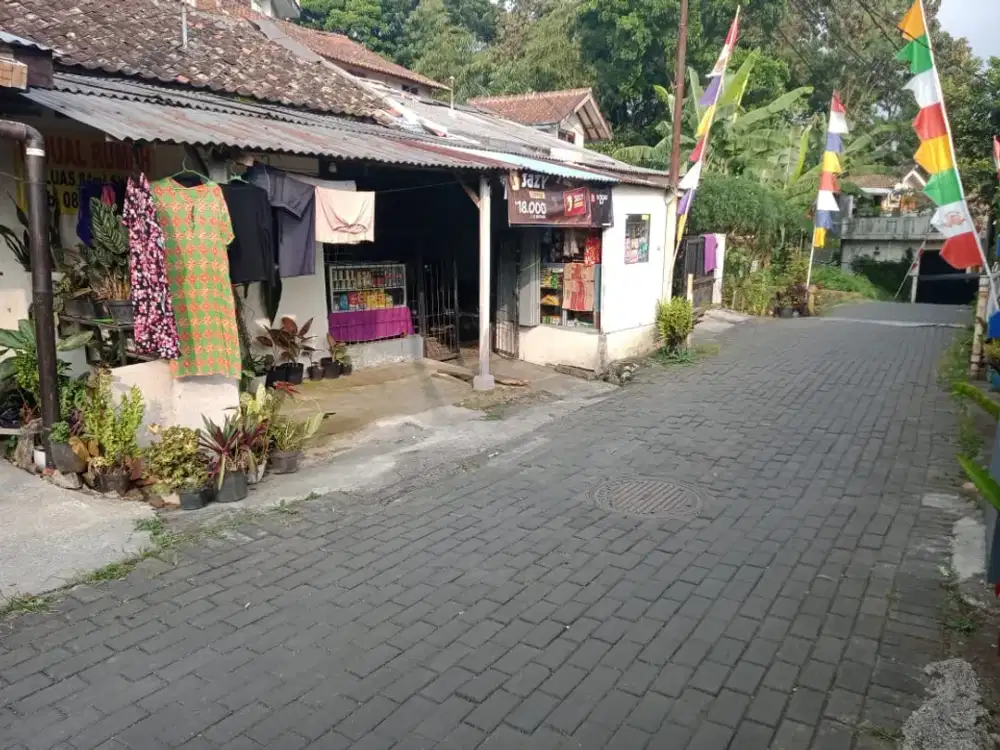 JUAL RUMAH COCOK BUAT KOST DI CISITU DAGO BANDUNG