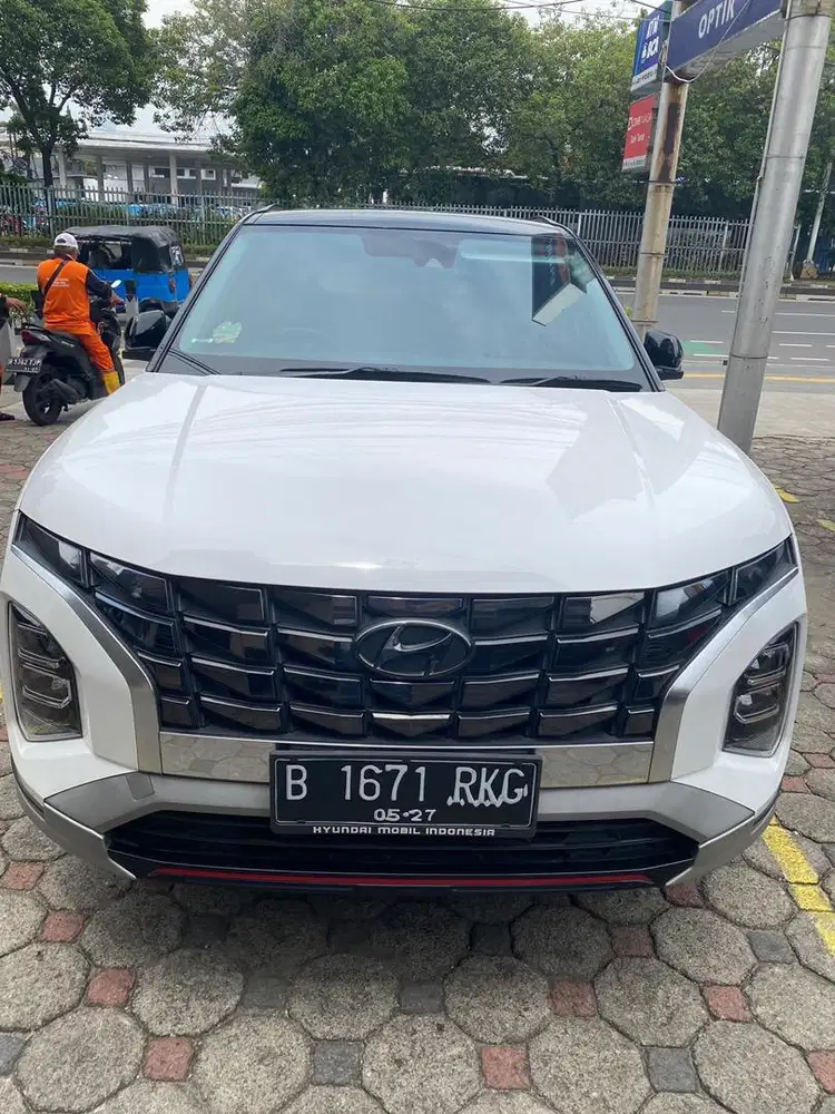 Hyundai Creta Prime white