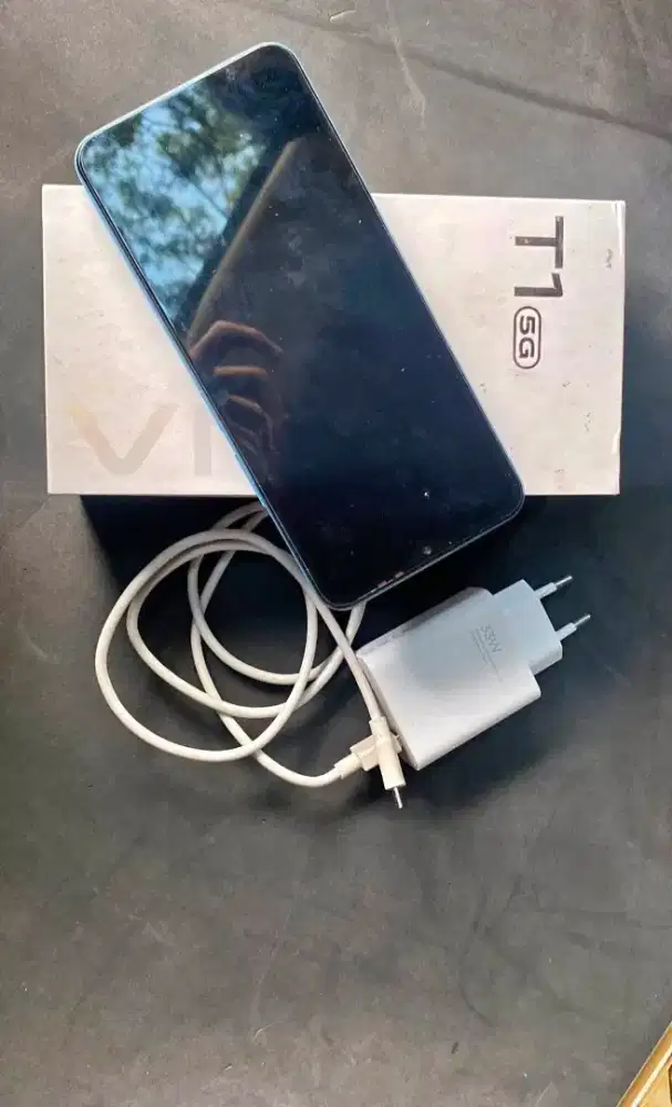 Vivo T1 5g - 4+4/128