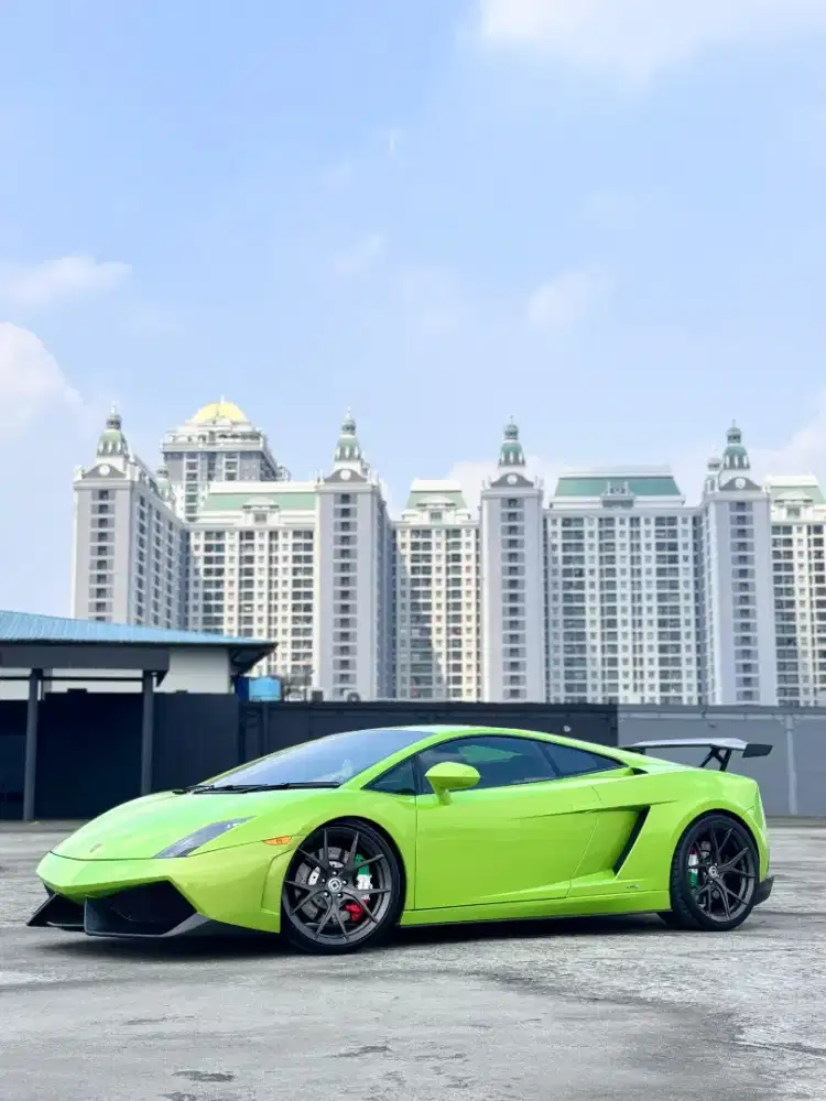 LAMBORGHINI GALLARDO LP 560-4