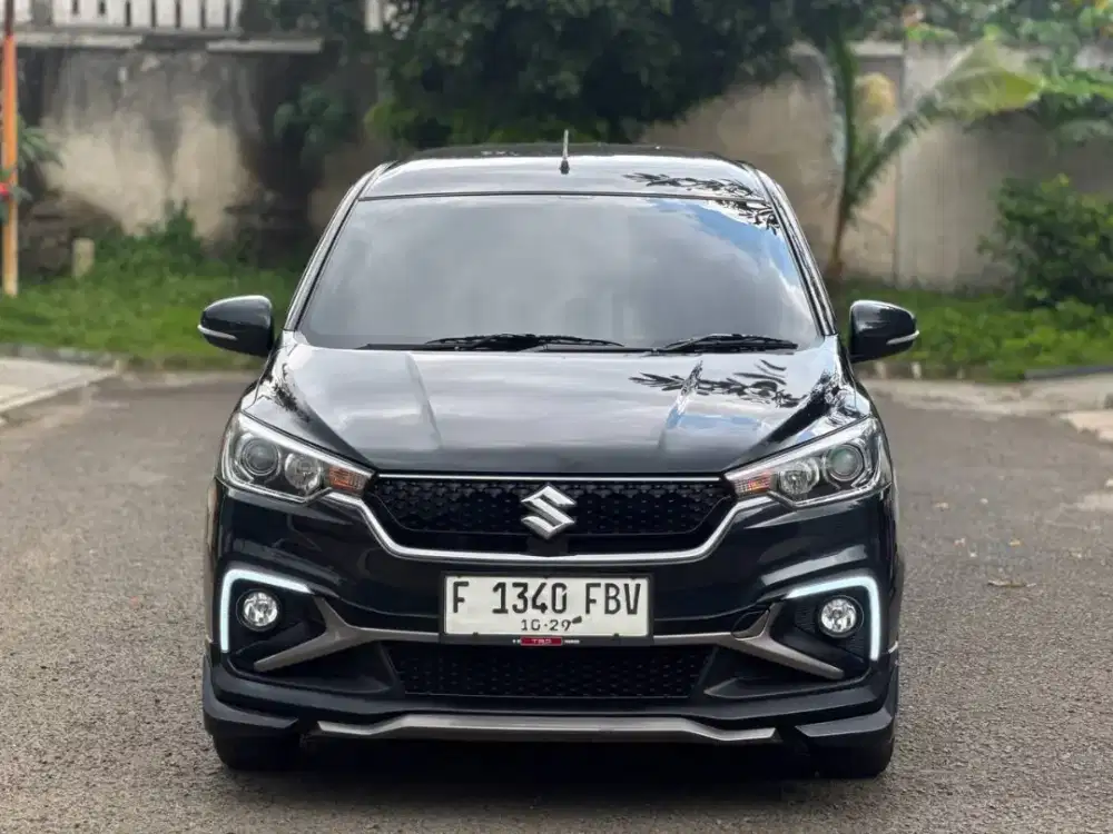 Ertiga Gx Hybrid AT Hitam 2024 Hitam