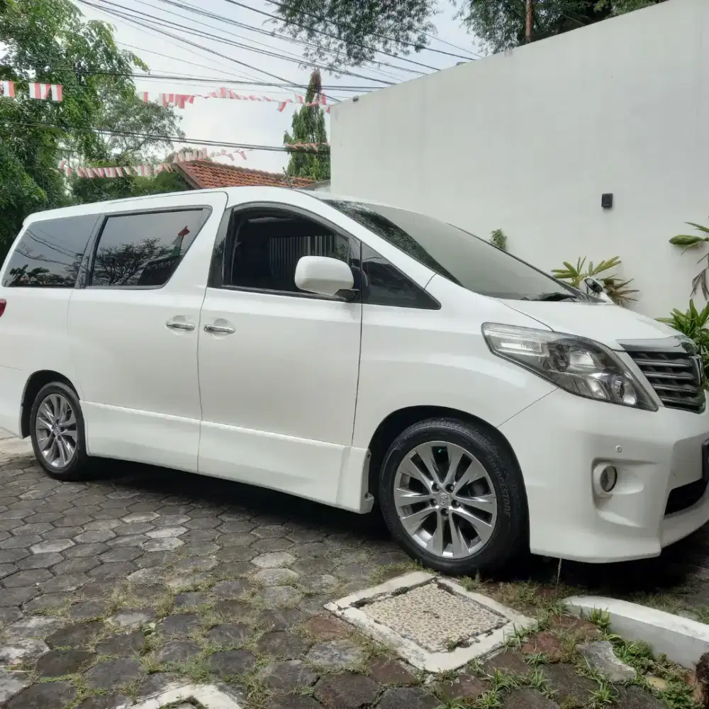 Toyota Alphard 2011 Bensin