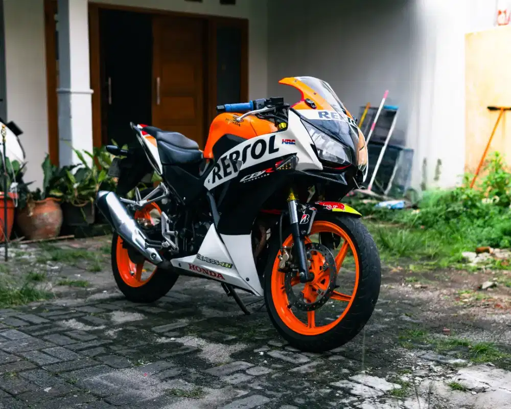 CBR 150 K45 REPSOL EDITION