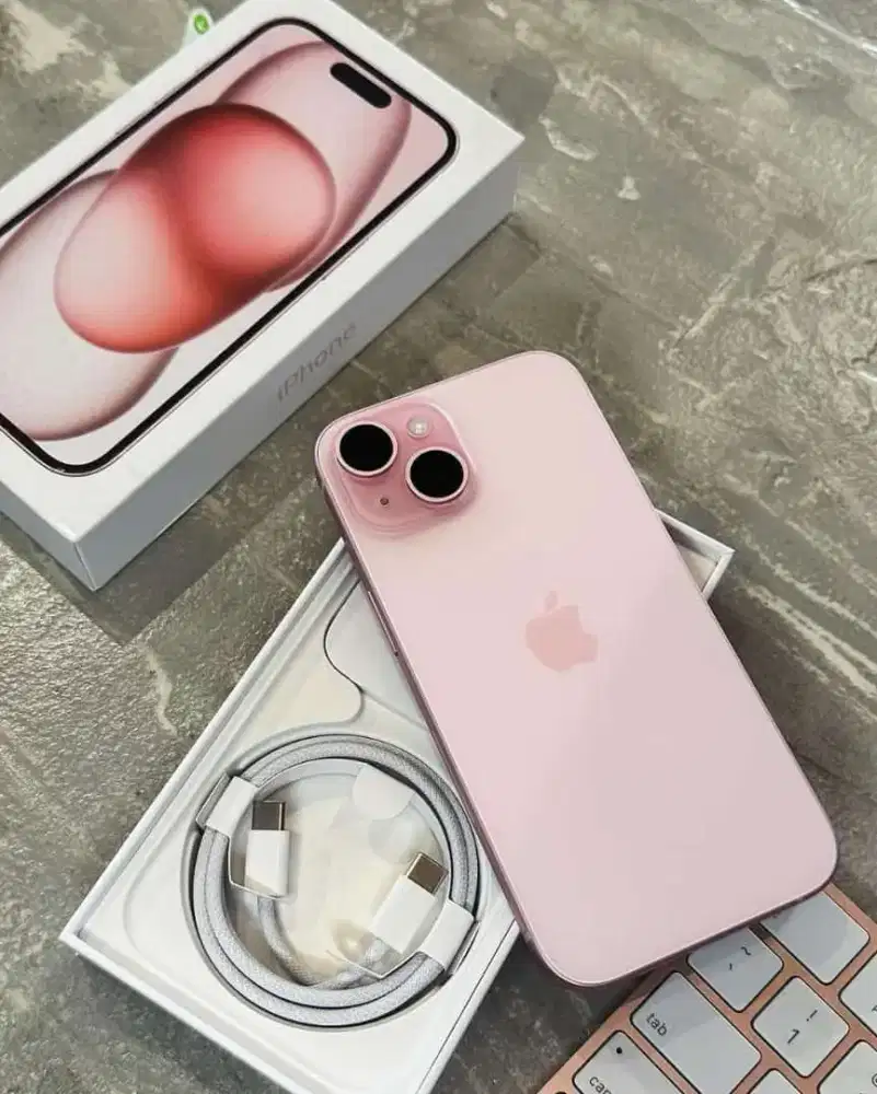 Kredit iPhone 15 garansi resmi