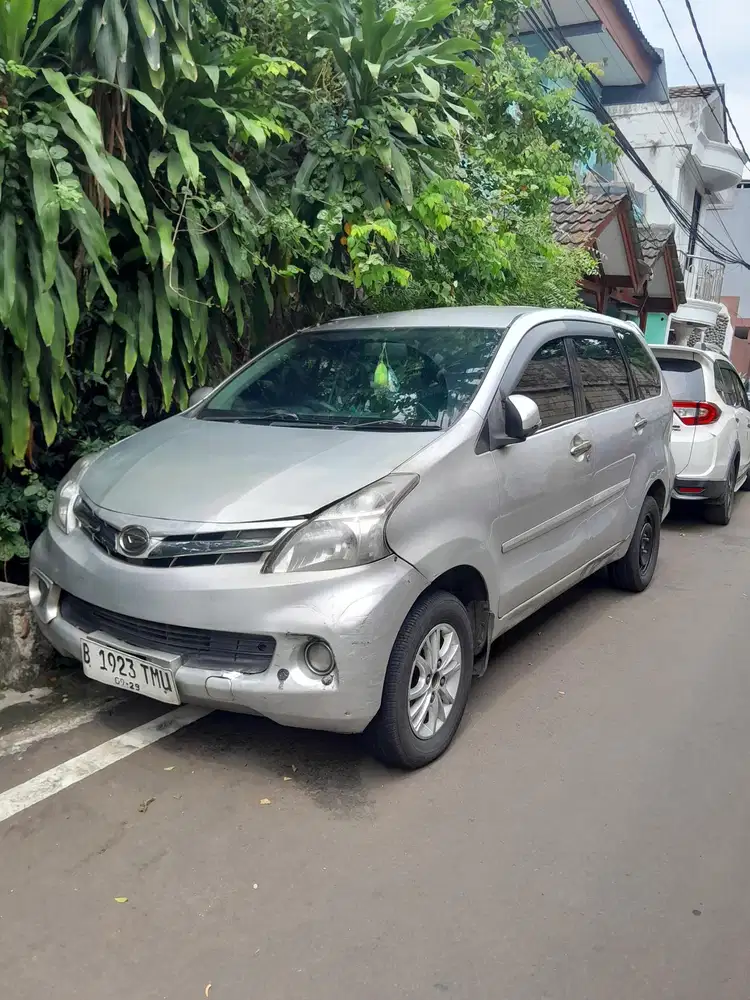 Daihatsu Xenia 2014 Bensin