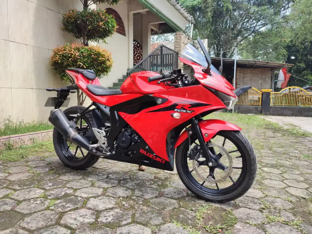 SUZUKI GSX R 150 TAHUN 2017