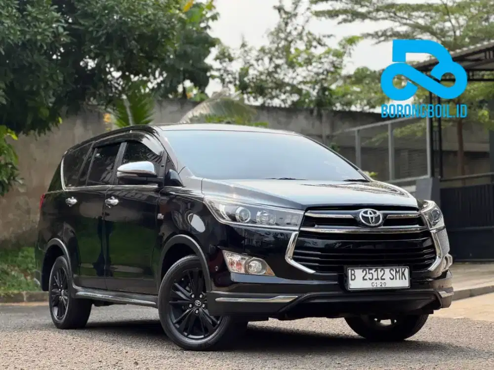 Toyota Innova Venturer 2.0 A/T 2018