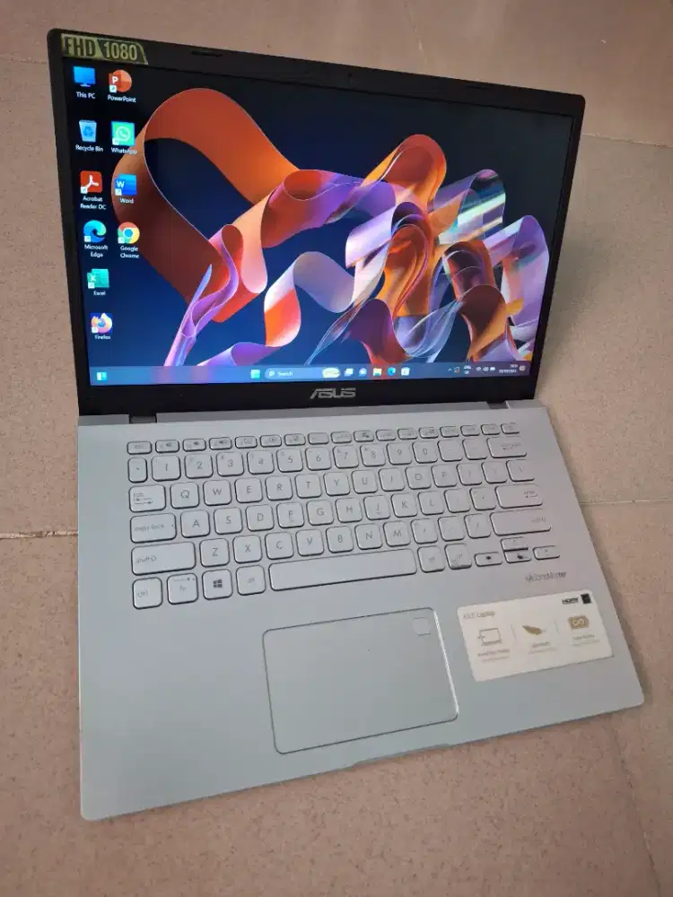 Bismillah di jual laptop asus vivobook slim core i5 ram 8gb ssd 512gb