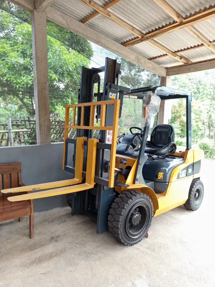 Forklift CAT 3 Ton Model DP30ND 2020