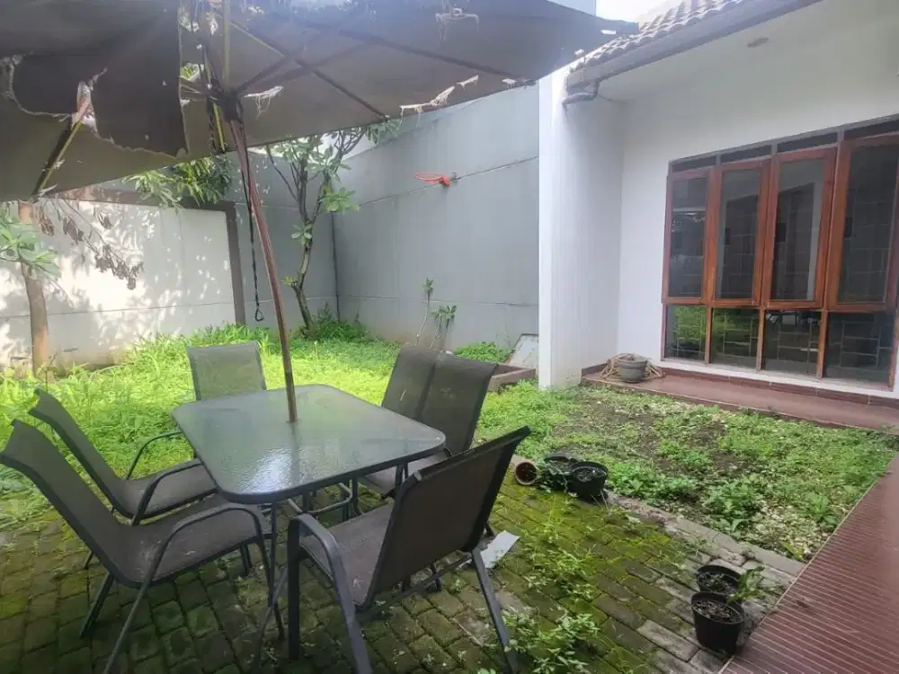 Jual Rumah 1,5 Lt Sayap Batununggal