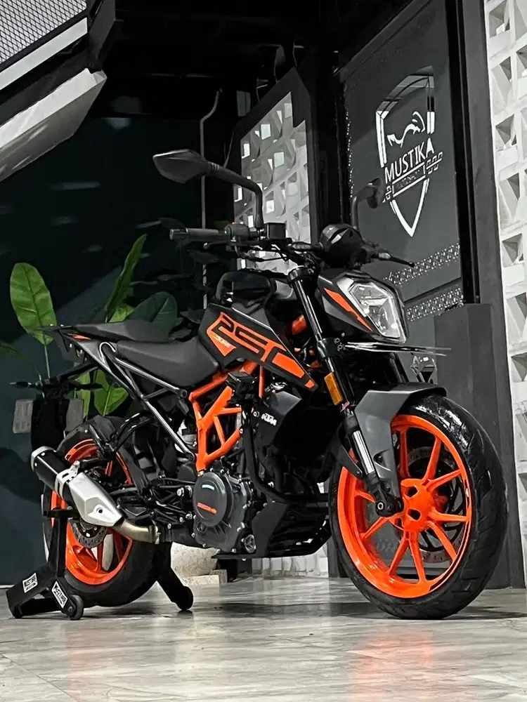 GRADE A+! KTM DUKE 250 2023