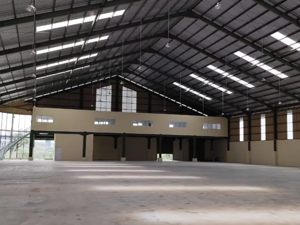Disewakan dan dijual pabrik di kawasan industri Delta Silicon 3 (pabrik view kaca)