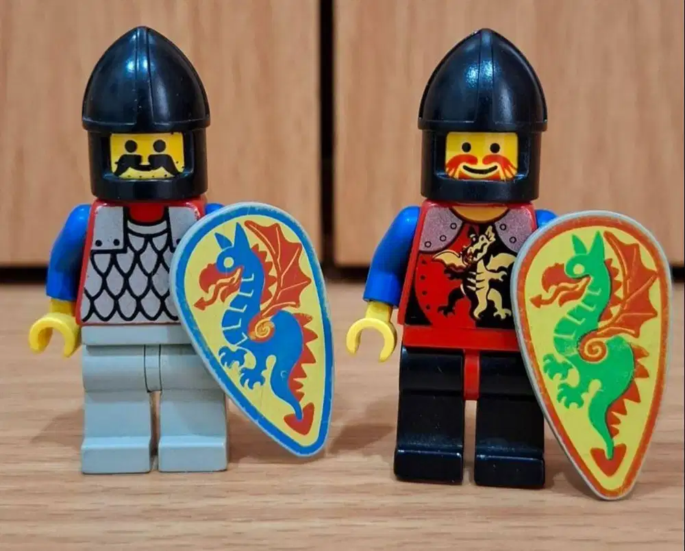 Lego castle vintage minifigure - Black knight & Dragon knight