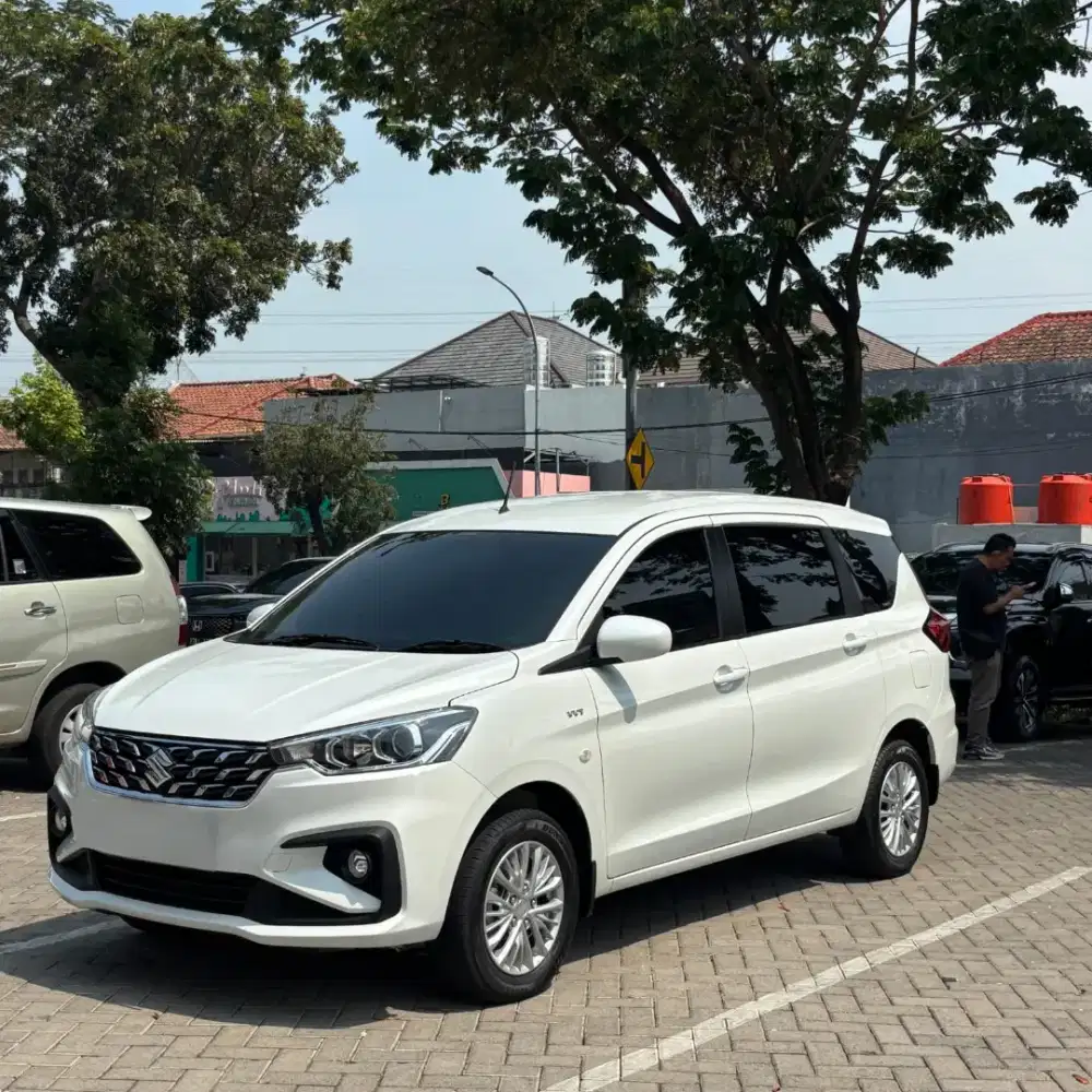 SUZUKI ERTIGA GL AT 2024