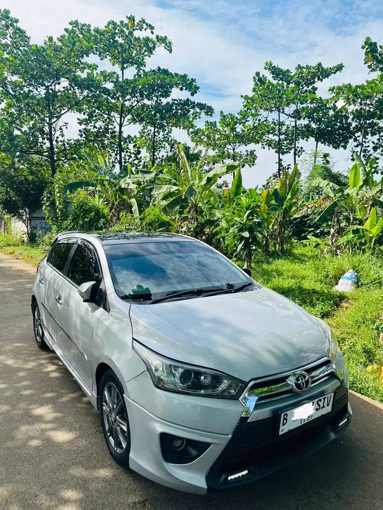 Jual Cepat dan Murah Yaris TRD S 2014 Silver Matic