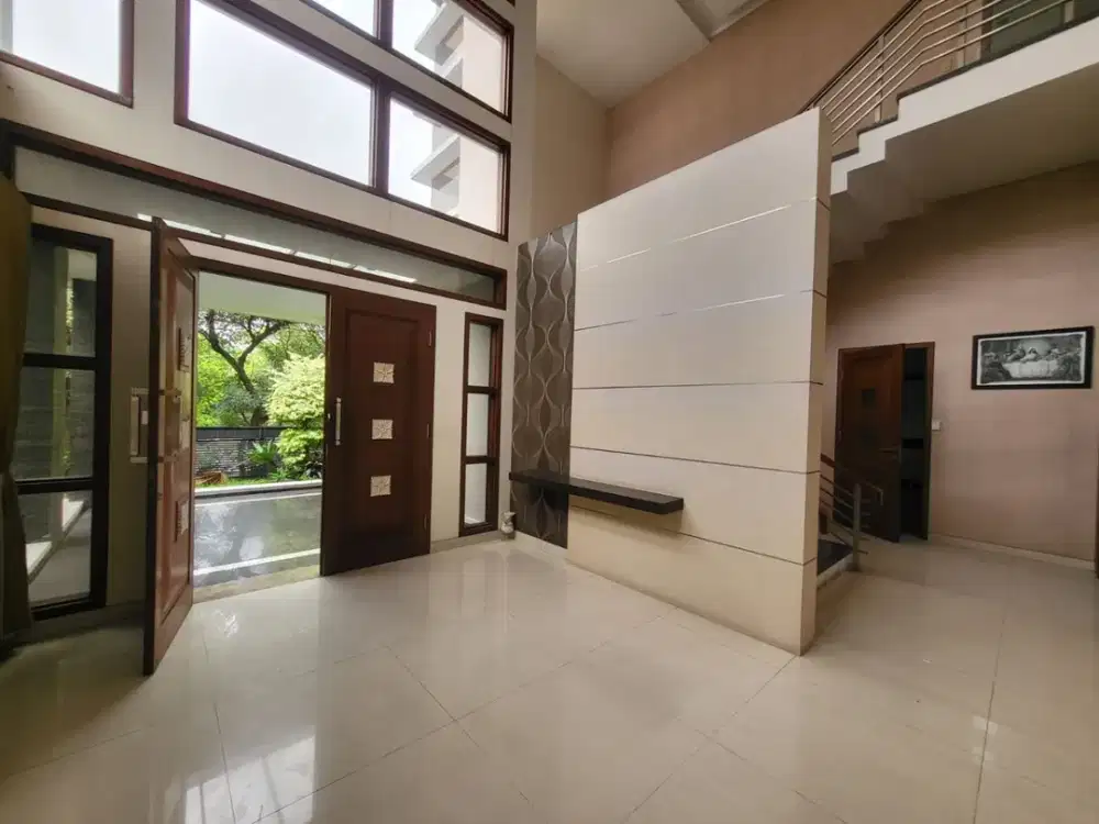 Jual Rumah 2 Lt Mainroad Batununggal Indah