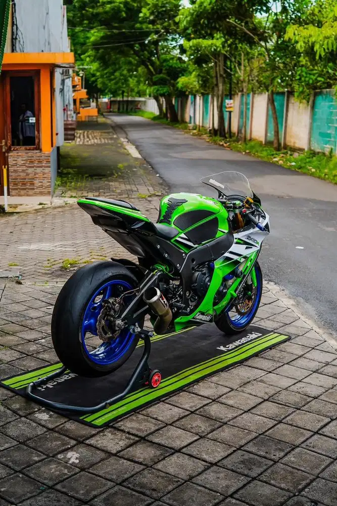 KAWASAKI ZX10R 30Th anniversary 2016 R1m H2R CBR1000RR Panigale V4S