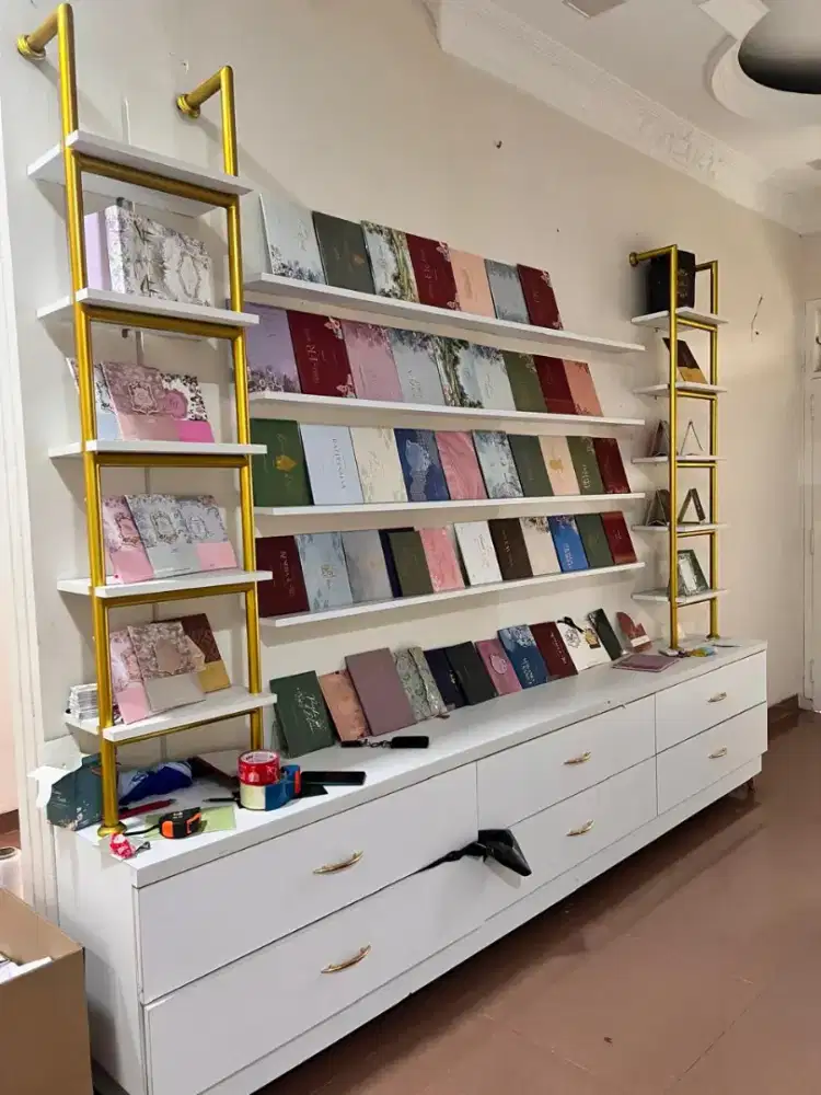 Dijual Display stationery atau souvenir