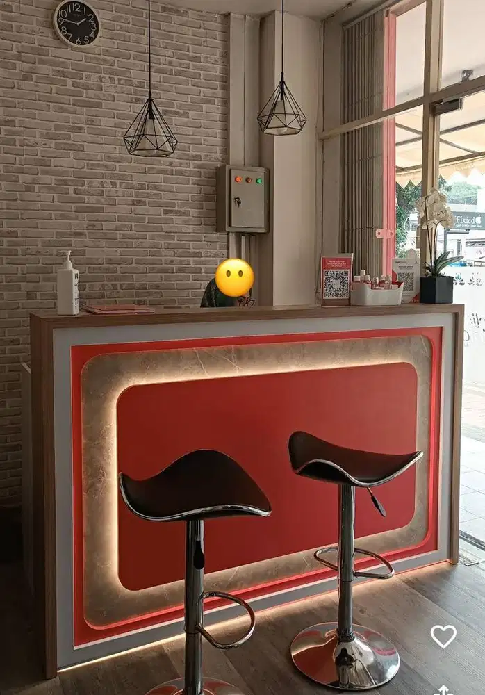 Dijual cepat front desk/ meja kasir