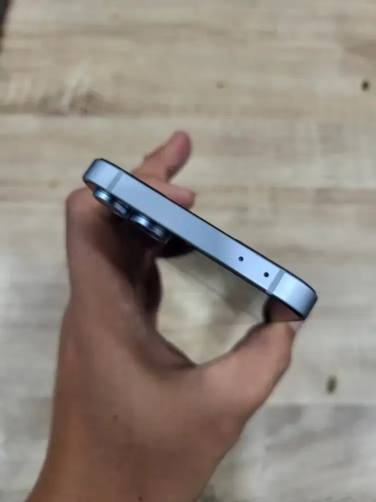 Samsung flip 6 Super like new