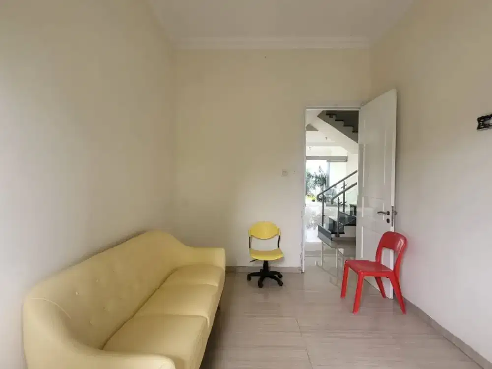 Jual Rumah 2 Lt Sayap Batununggal