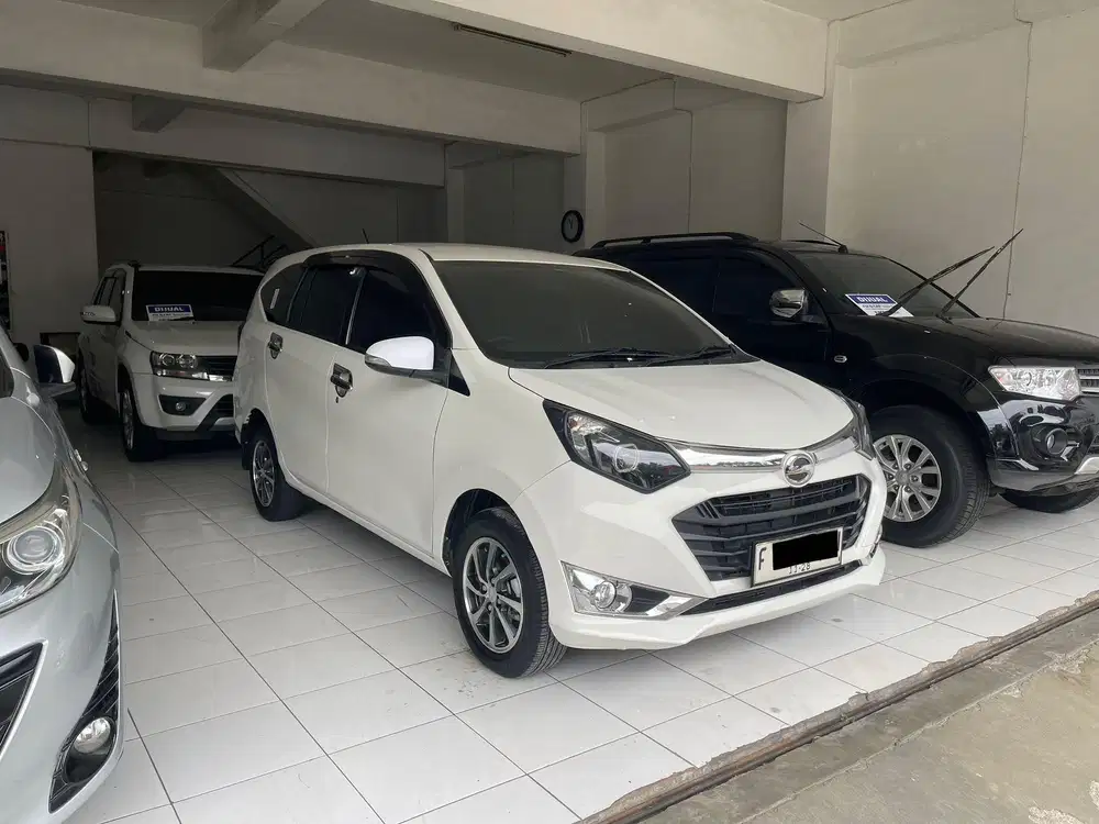 LOW KM...SIGRA TIPE R MANUAL TAHUN 2018