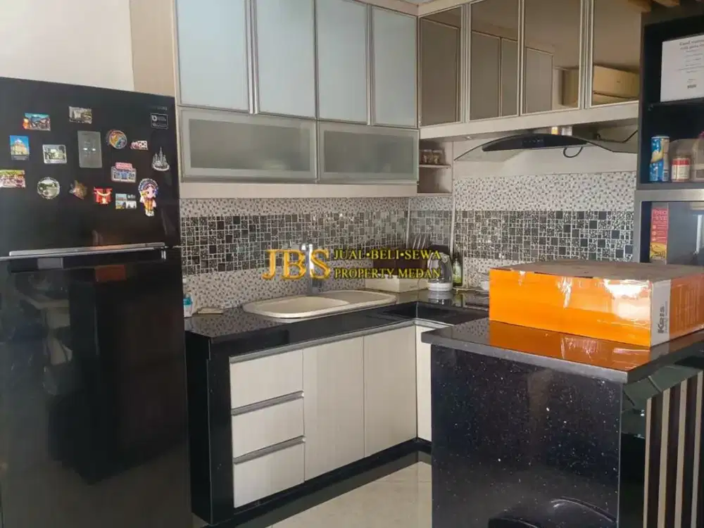 Dijual Rumah 2 Tingkat di Jalan Bunga Tanjung XI - Medan Selayang