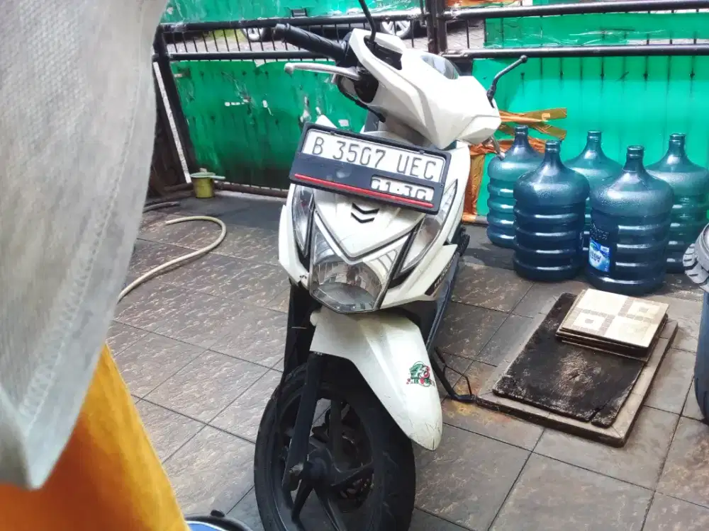 DIJUAL MOTOR HONDA ( NEGO) BEAT PUTIH FI TAHUN 2013