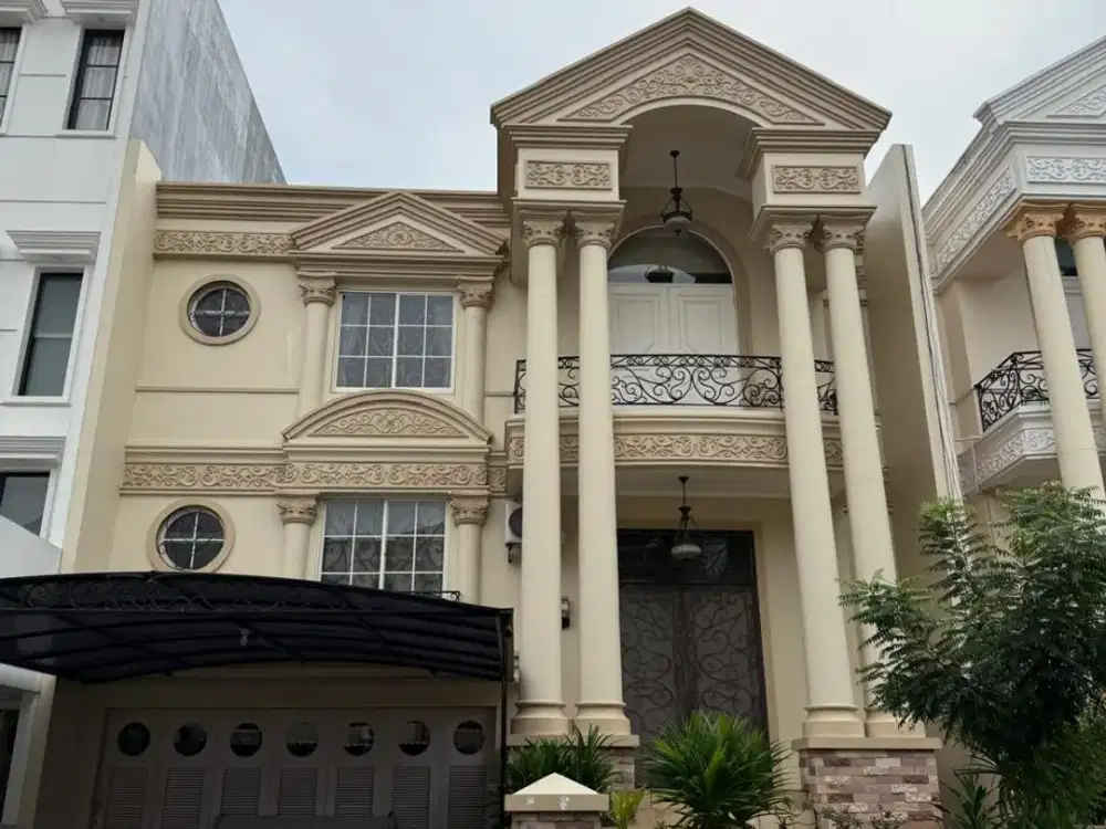 Dijual Rumah 3½ Lantai di Florence PIK1 Uk.10x20 Full Furnish