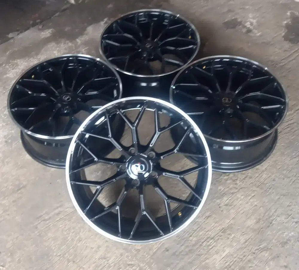Velg GIO ring 18 pcd 5x114,3