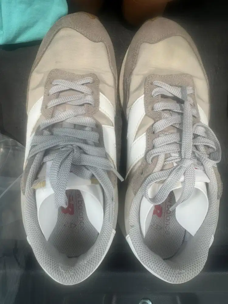 Sepatu bekas new balance