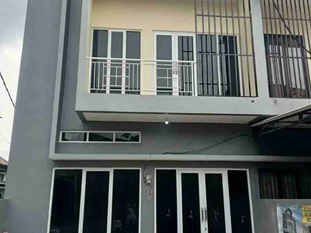 Rumah Sukma jaya 3 kamar tidur lahan luas bebas banjir bisa KPR strategis 4 menit DPRD dekat tol Beji kukusan Depok