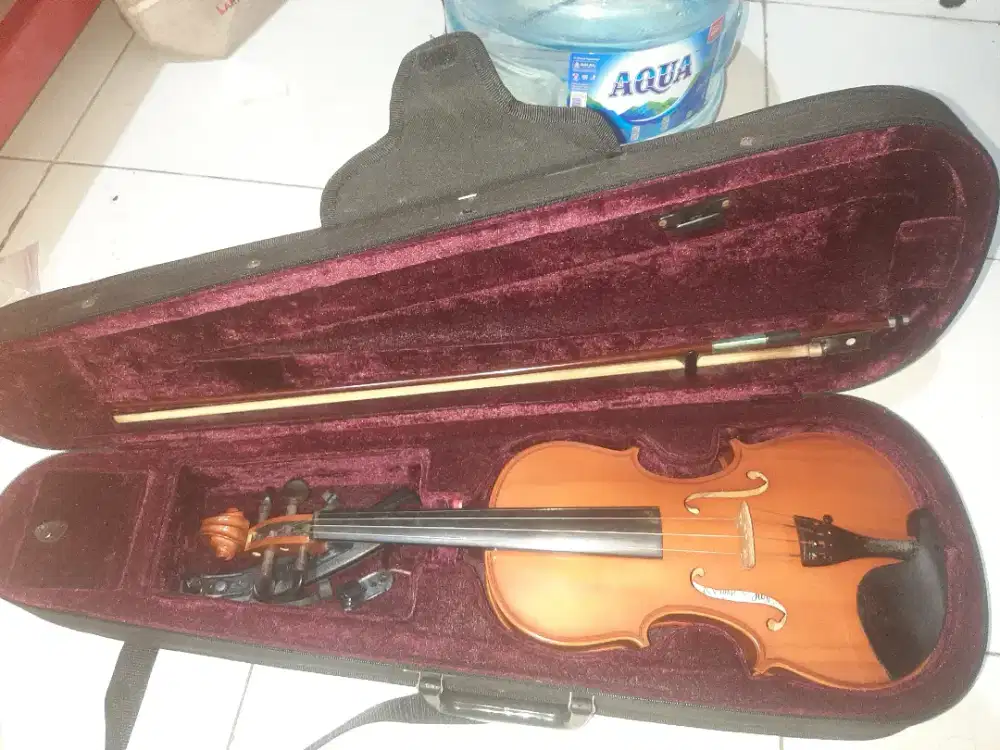 Dijual Biola Second hand bisa NEGO! Alfren Stingl by Hofner ukuran 3/4