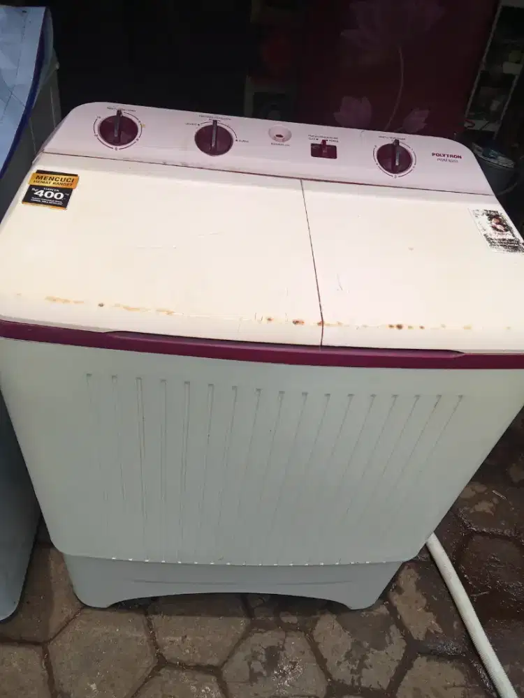 Mesin cuci Polytron