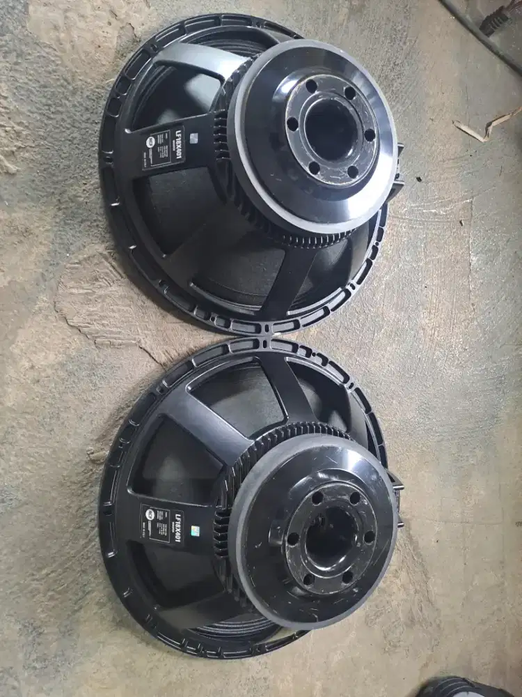 Spkr 18 in rcf L18x401 ori italy minus servis spull