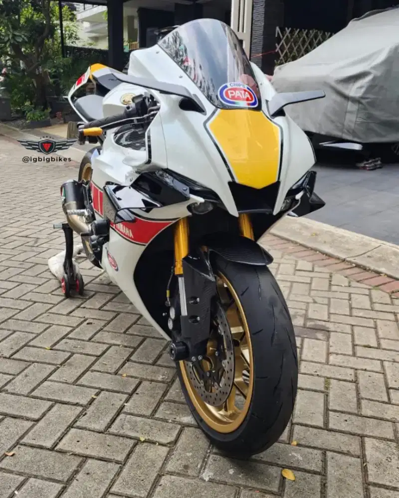 Yamaha R1 60 tahun anniversary 2022