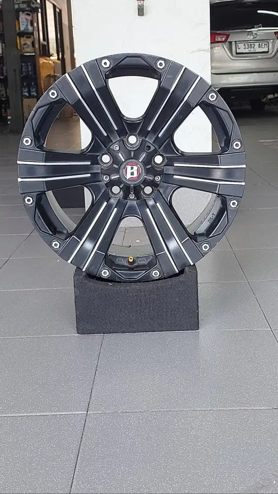 Velg (2nd) Ballistic R16 model offroad. Cocok untuk Rush, Terios, CRV