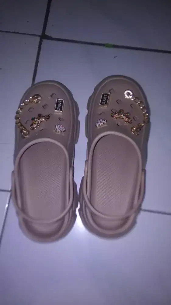 jual sendal buat berobat anak