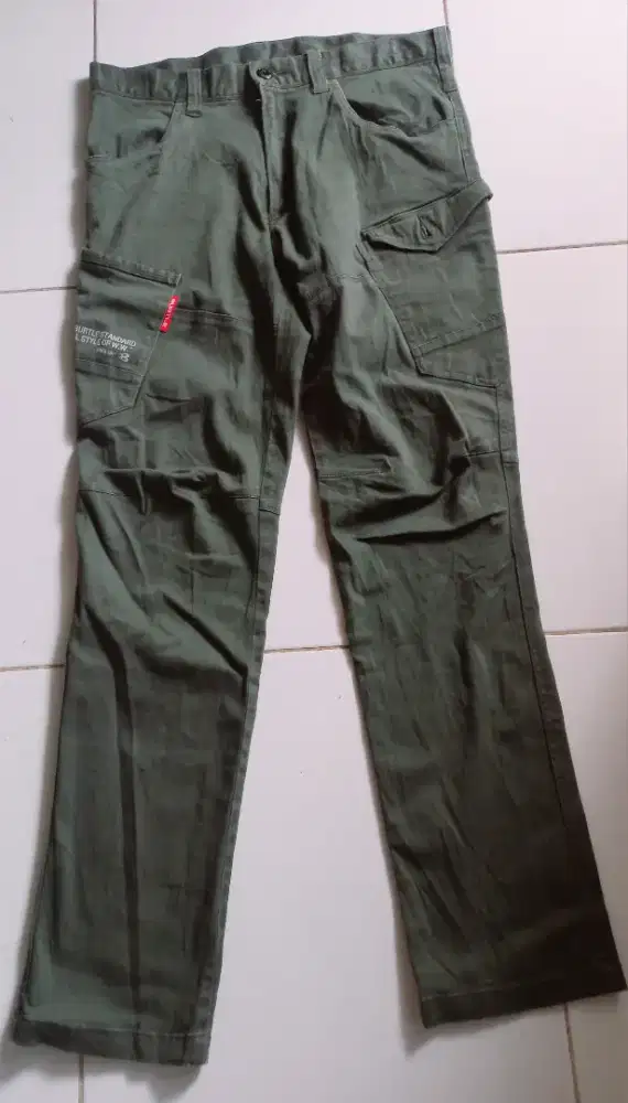 Celana CARGO HIJAU ARMY (Unisex)