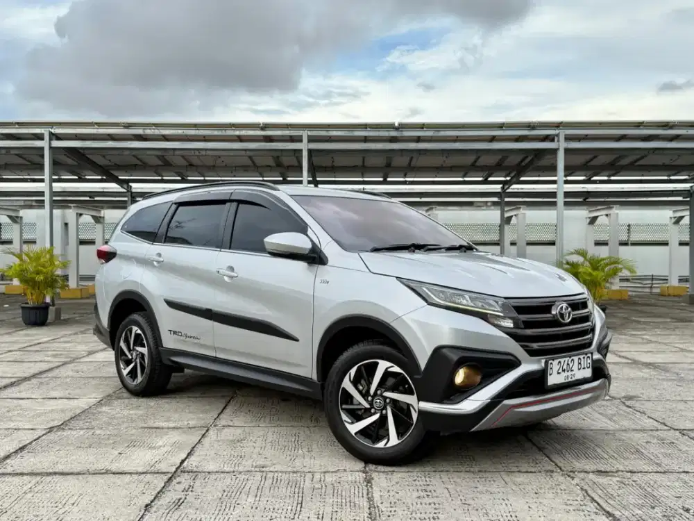 (km 36rb)Toyota Rush S 1.5 AT. TRD. Tahun 2019. Silver. Perfect cond
