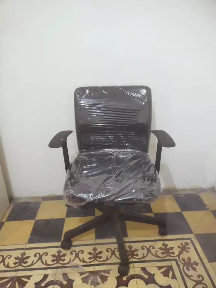 Di jual kursi kantor ex import