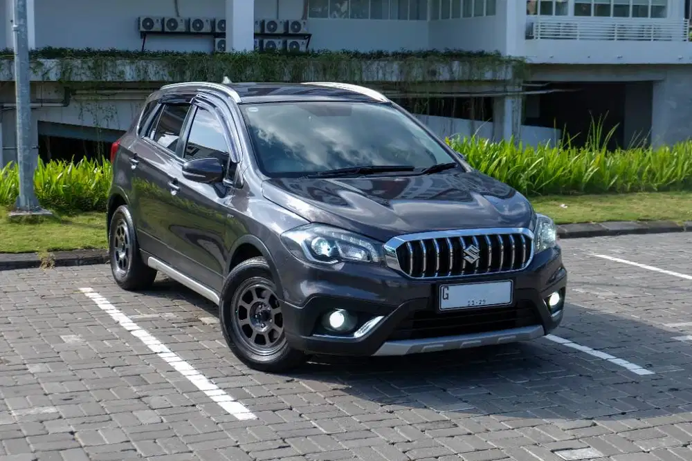 [LOKAL G!] SUZUKI ALL NEW SX4 1.5 SCROSS A/T 2019 (GRAY)