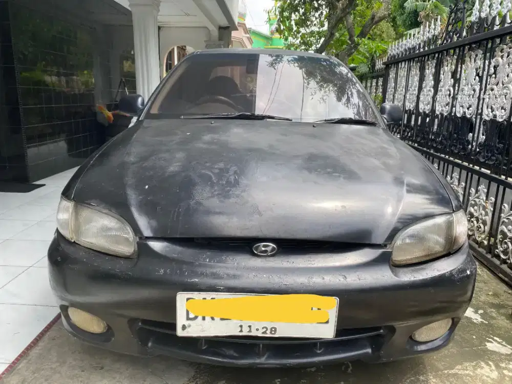Mobil Hyundai accent 2006