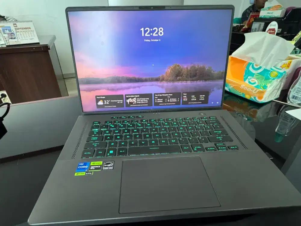 ASUS ROG Zephyrus G16 RAM 16 SSD 512