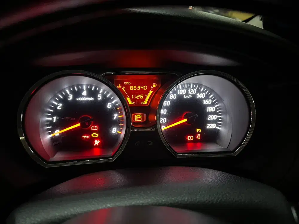 Nissan Grand livina 2015 Bensin